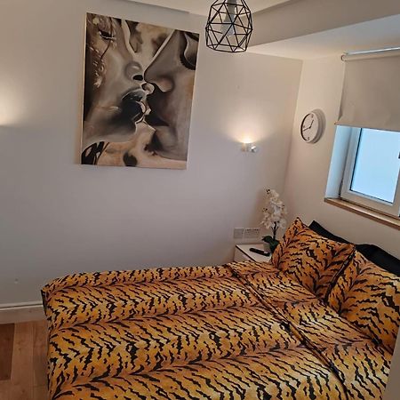 Lgbtq-Double Room Лондон Екстер'єр фото